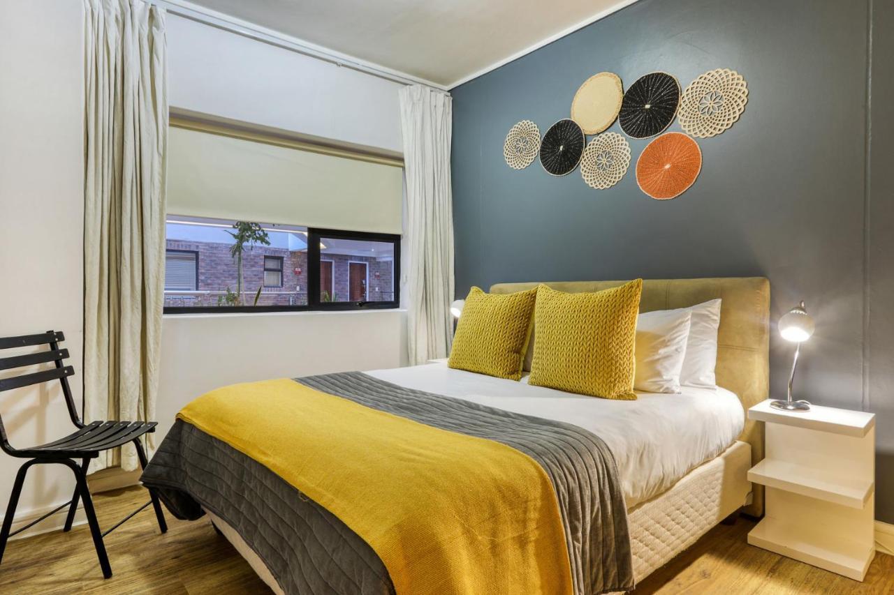 Authentic Cape Town Apartment Near The Waterfront Bagian luar foto
