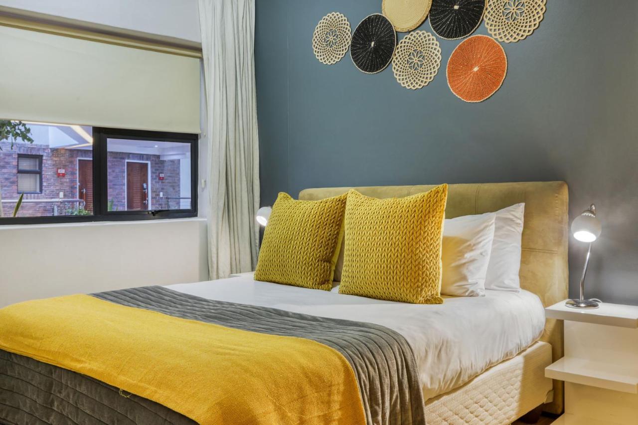 Authentic Cape Town Apartment Near The Waterfront Bagian luar foto
